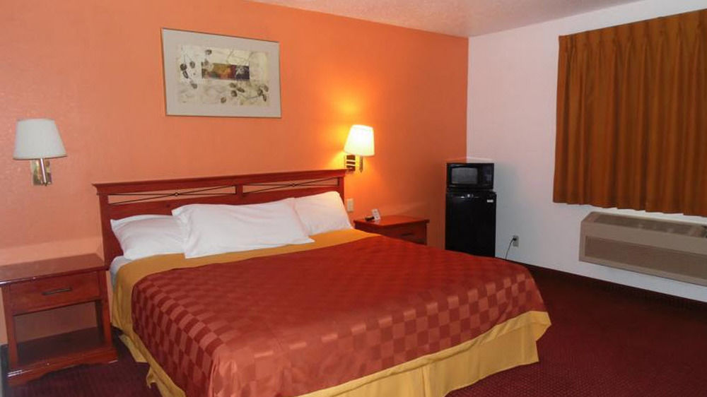 American Inn & Suites Boone Buitenkant foto
